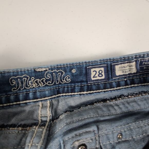 Miss Me Signature Boot Bling Flap Pocket Jeans Size 28 - Picture 3 of 4